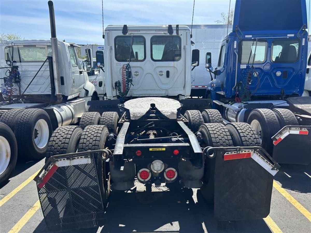 2018 Freightliner/Mercedes CASCADIA 125 682270