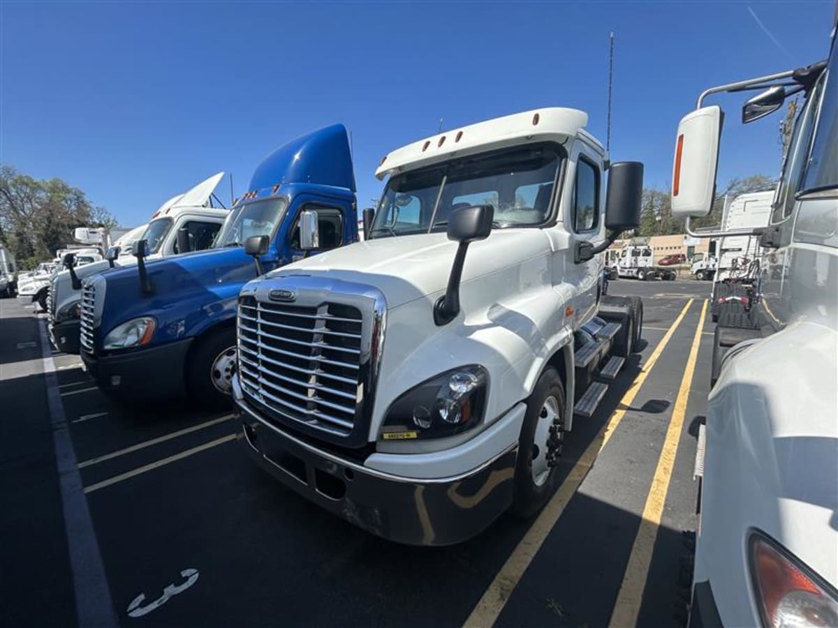 2018 Freightliner/Mercedes CASCADIA 125 682270