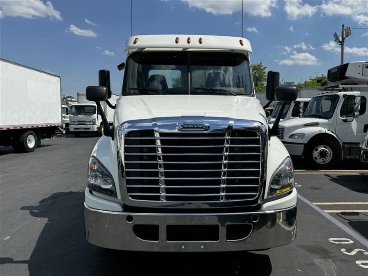 2018 Freightliner/Mercedes CASCADIA 125 682271