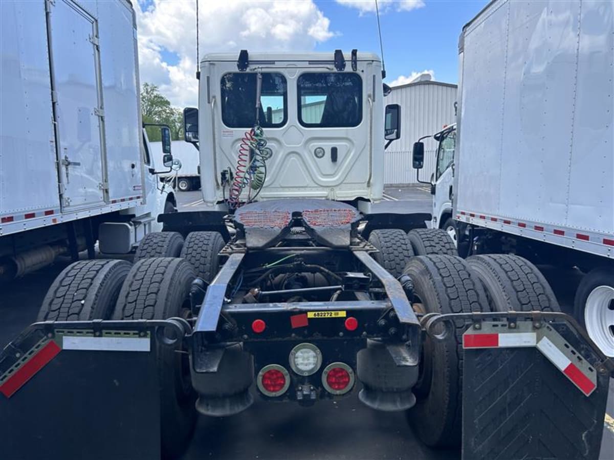 2018 Freightliner/Mercedes CASCADIA 125 682272