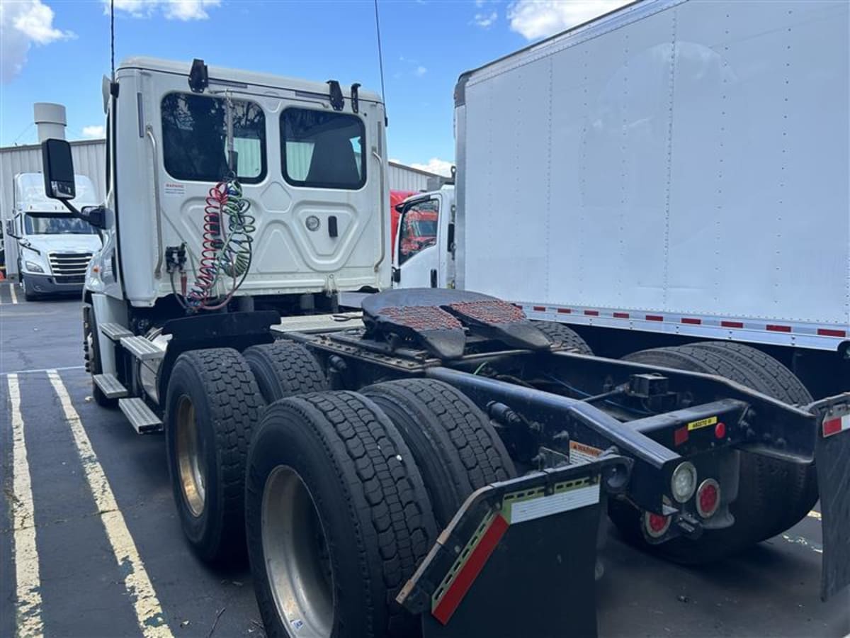 2018 Freightliner/Mercedes CASCADIA 125 682272