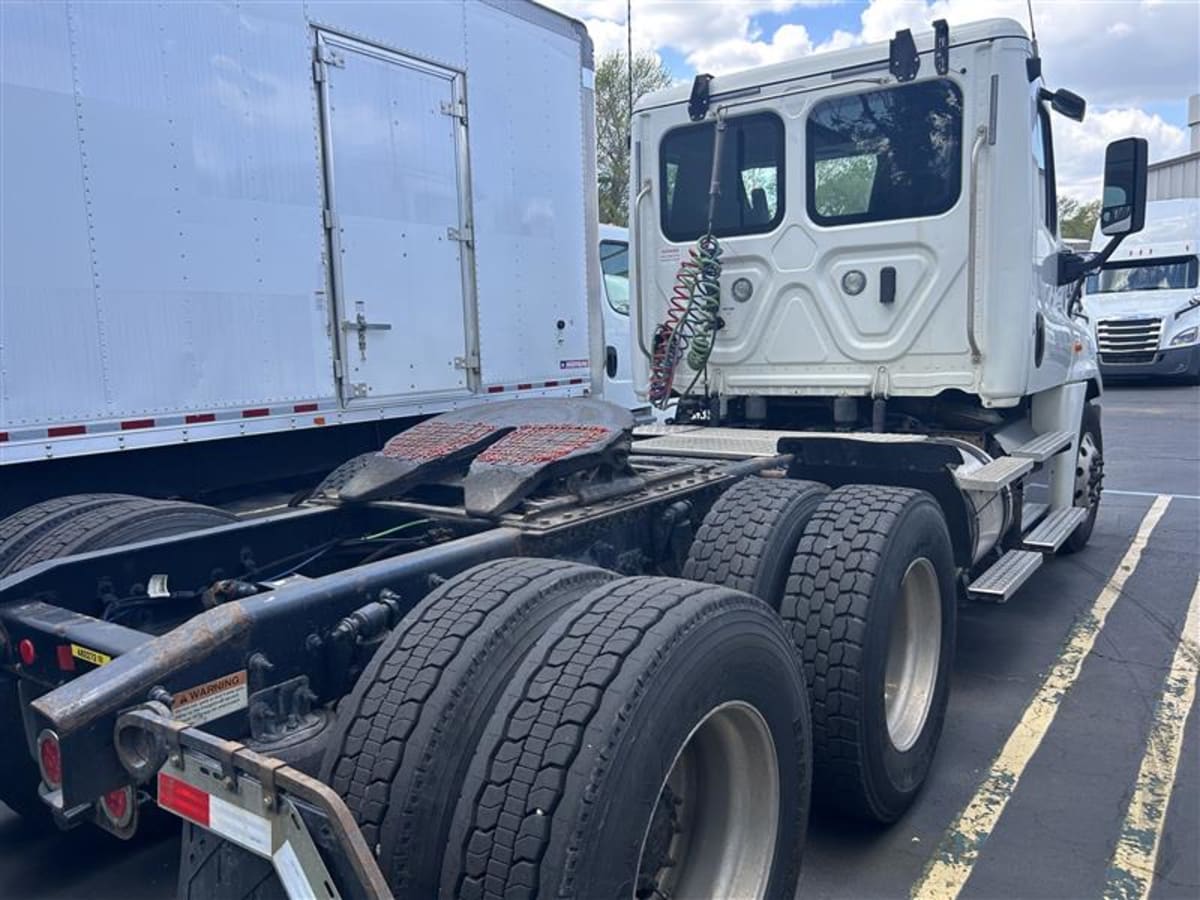 2018 Freightliner/Mercedes CASCADIA 125 682272