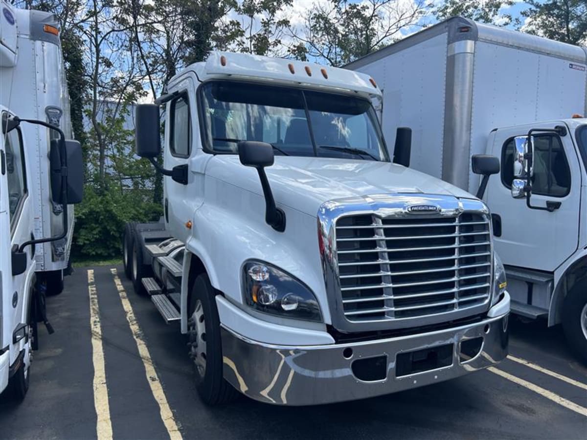 2018 Freightliner/Mercedes CASCADIA 125 682272