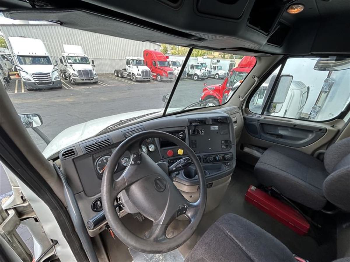 2018 Freightliner/Mercedes CASCADIA 125 682272