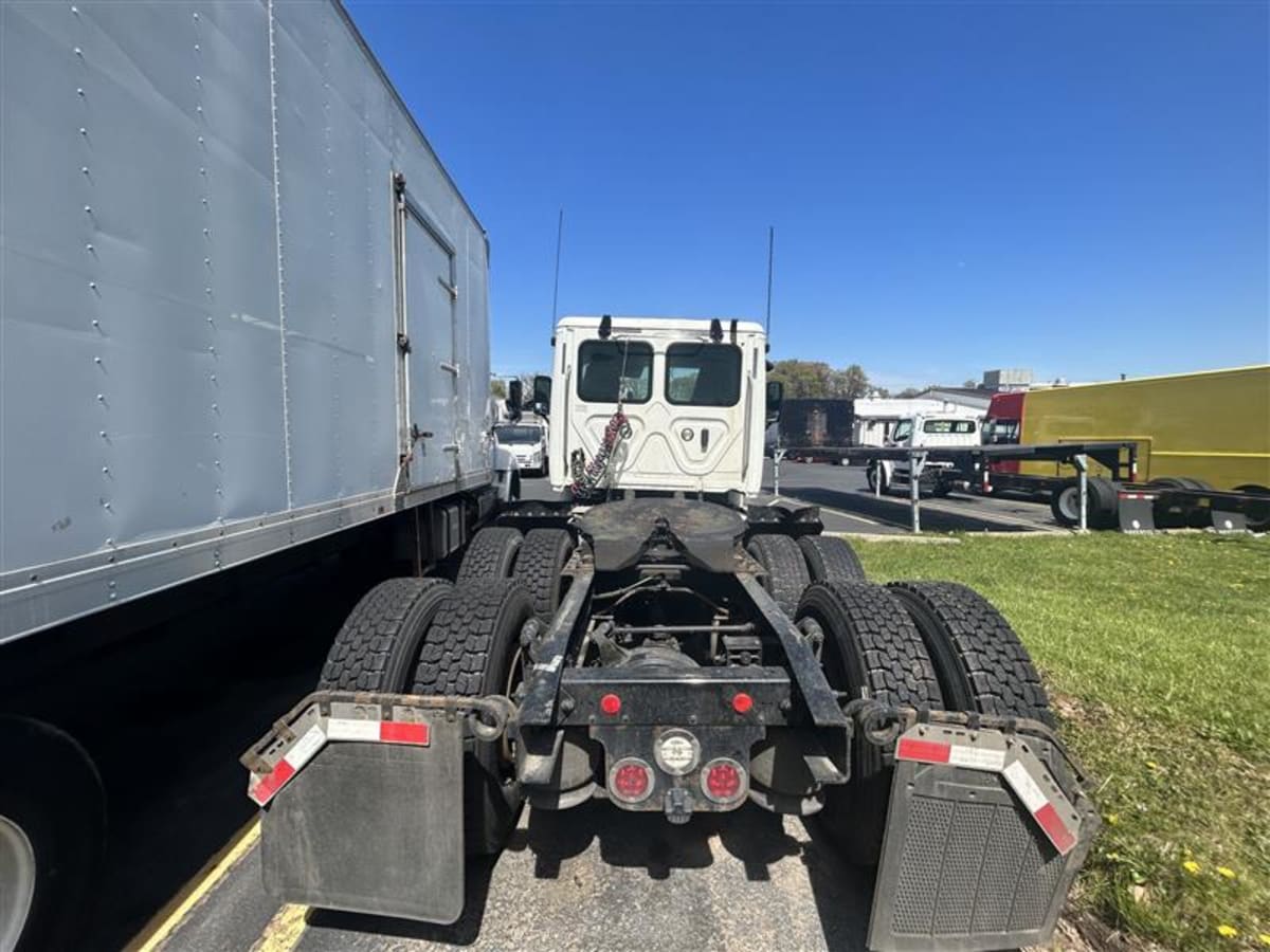 2018 Freightliner/Mercedes CASCADIA 125 682274