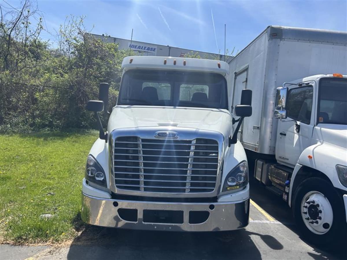 2018 Freightliner/Mercedes CASCADIA 125 682274