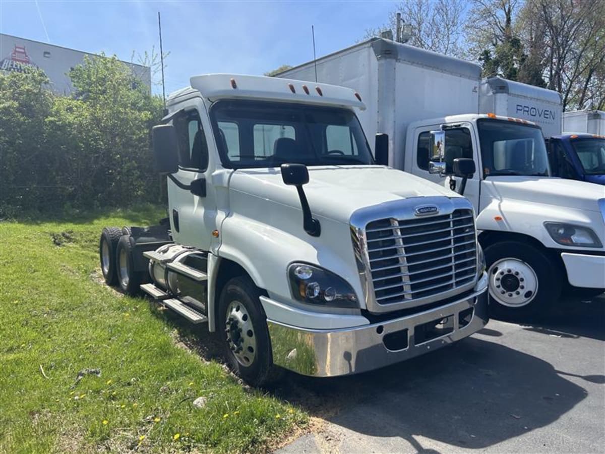 2018 Freightliner/Mercedes CASCADIA 125 682274