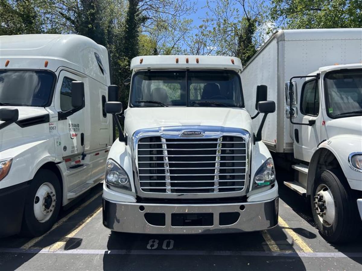 2018 Freightliner/Mercedes CASCADIA 125 682275