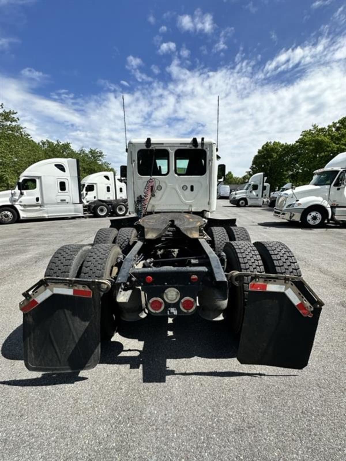 2018 Freightliner/Mercedes CASCADIA 125 682276