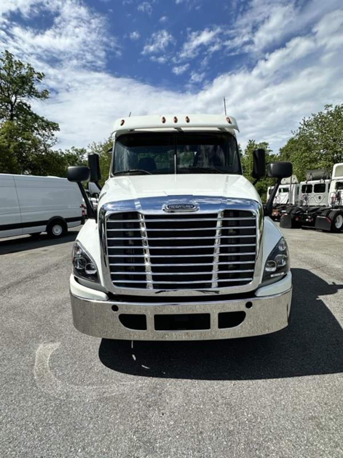 2018 Freightliner/Mercedes CASCADIA 125 682276