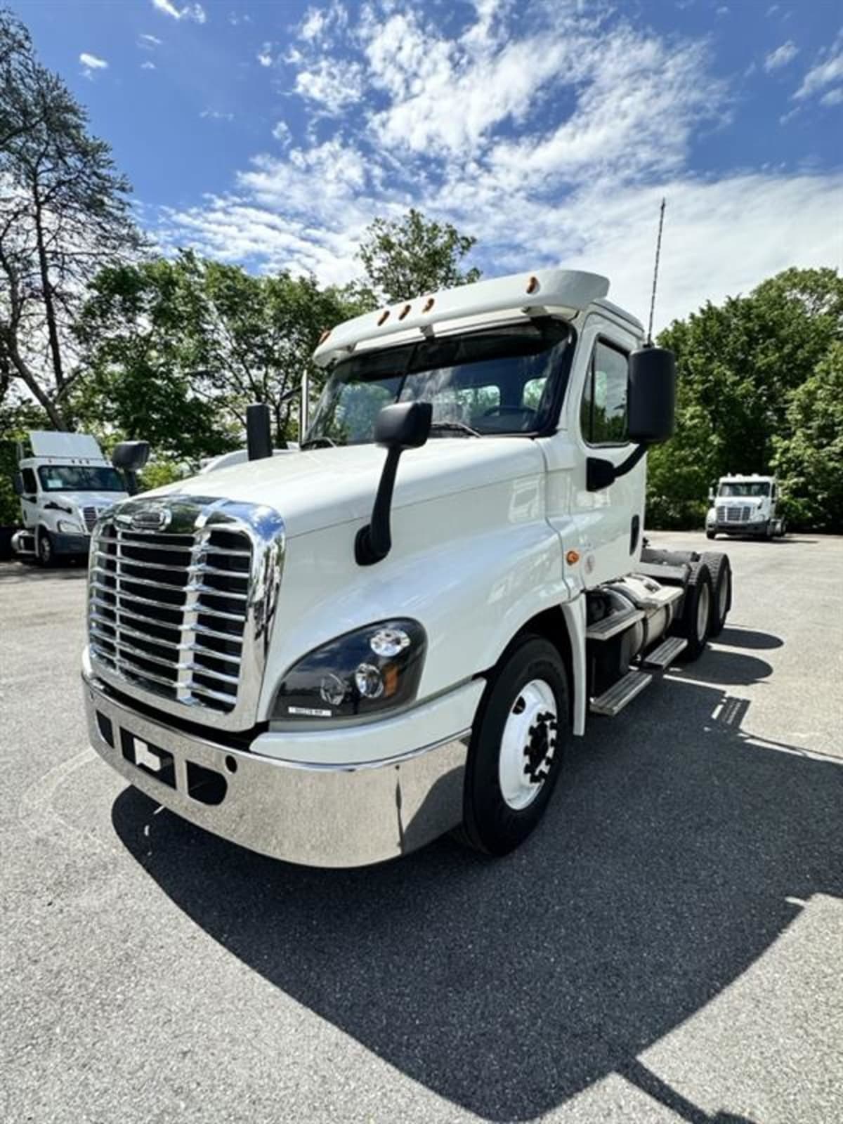 2018 Freightliner/Mercedes CASCADIA 125 682276