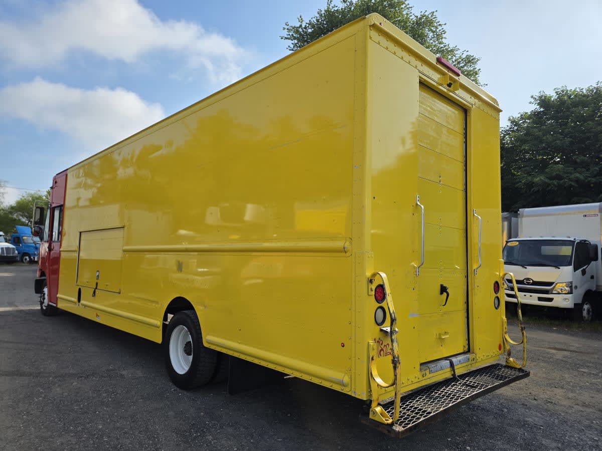 2017 Frtlr Custom Chassis Corp MT55 682294