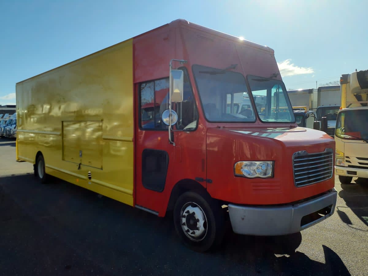 2017 Frtlr Custom Chassis Corp MT55 682306