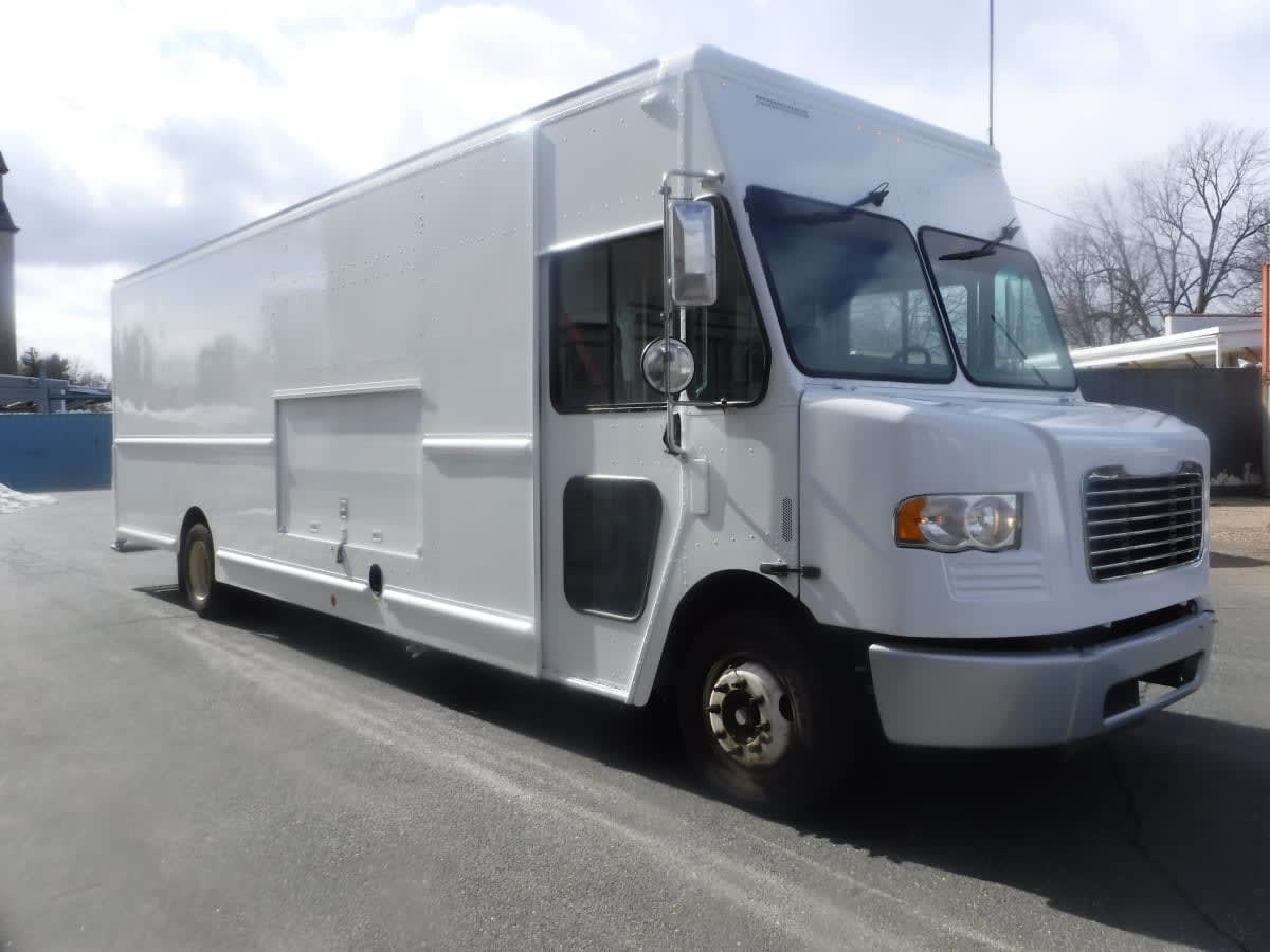 2017 Frtlr Custom Chassis Corp MT55 682312