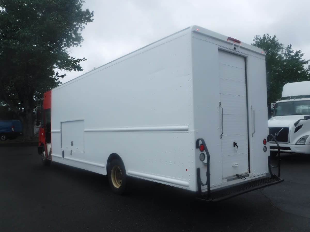 2017 Frtlr Custom Chassis Corp MT55 682328