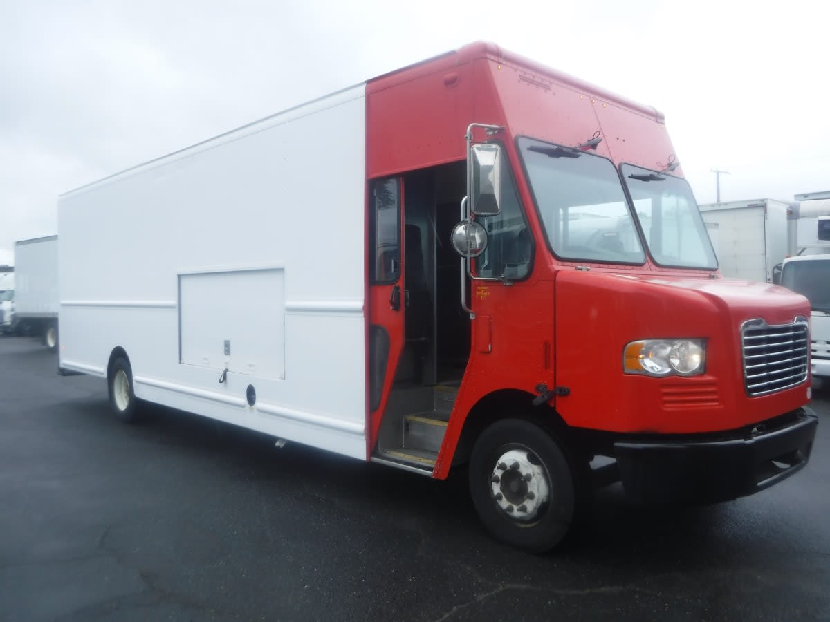 2017 Frtlr Custom Chassis Corp MT55 682328