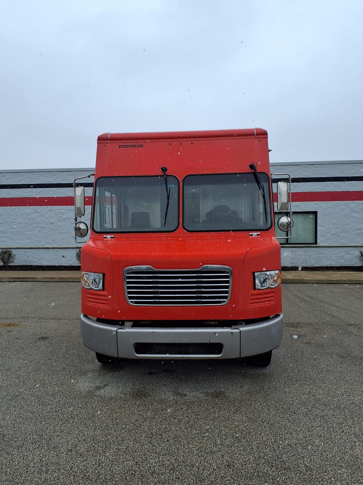 2017 Frtlr Custom Chassis Corp MT55 682417