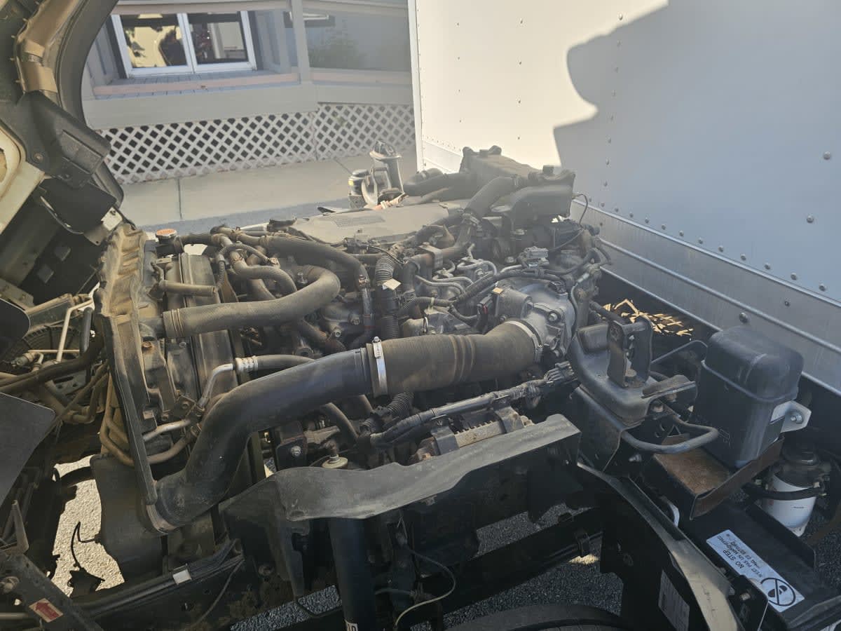 2017 Isuzu NRR 682430