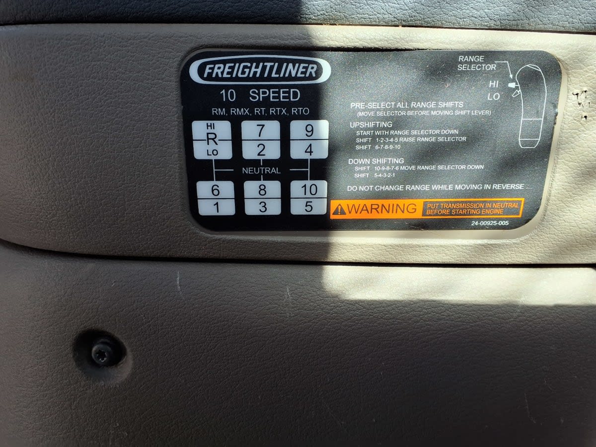 2018 Freightliner/Mercedes CASCADIA 125 682439