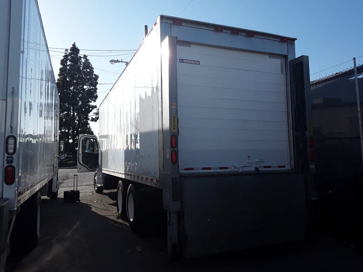 2018 Freightliner M2 106 682503