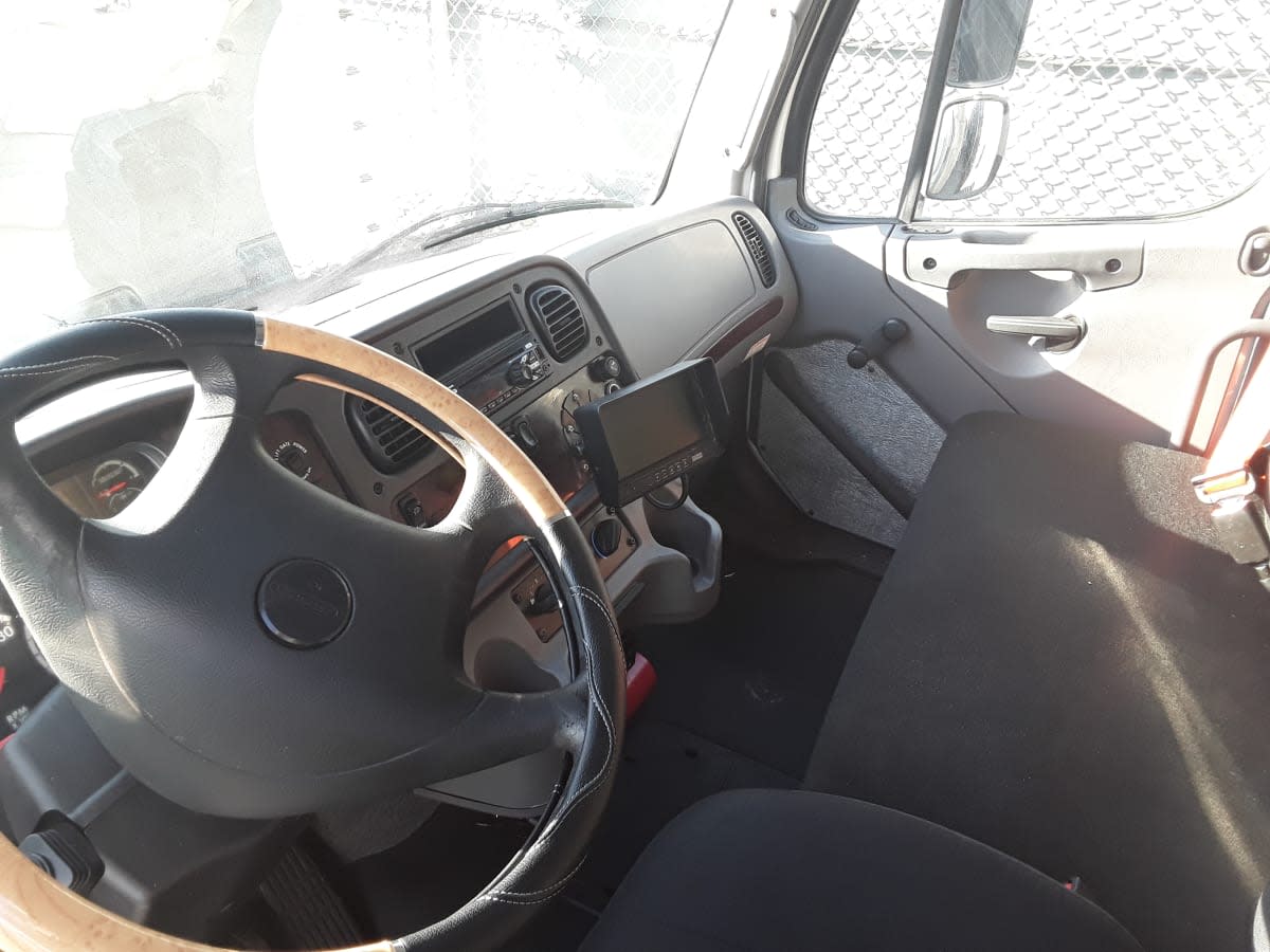 2018 Freightliner M2 106 682503