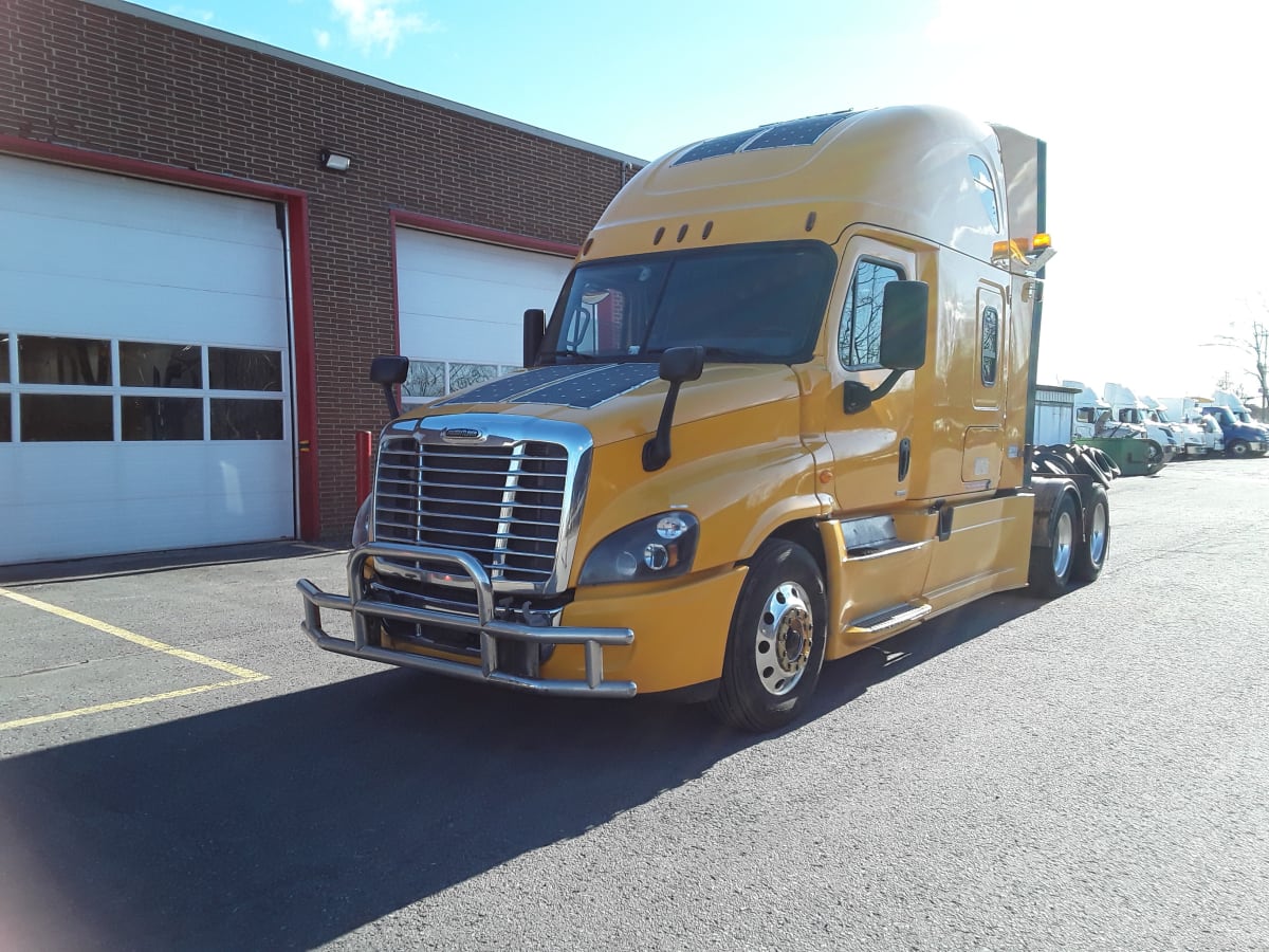 2018 Freightliner/Mercedes CASCADIA 125 682571