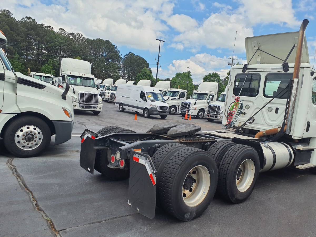 2018 Freightliner/Mercedes CASCADIA 125 682615