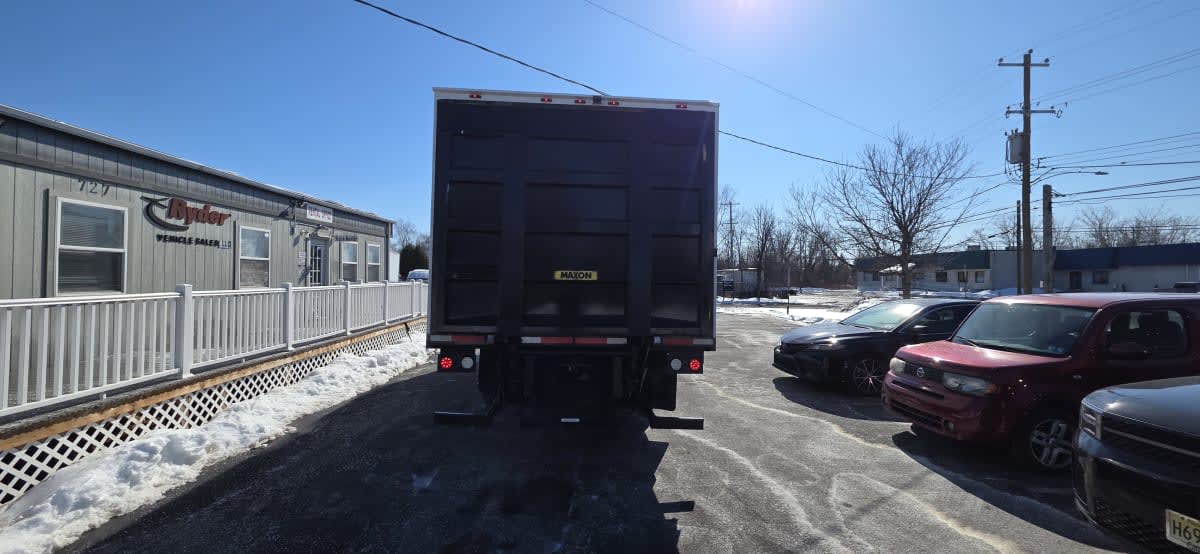 2018 Freightliner/Mercedes M2 106 682670