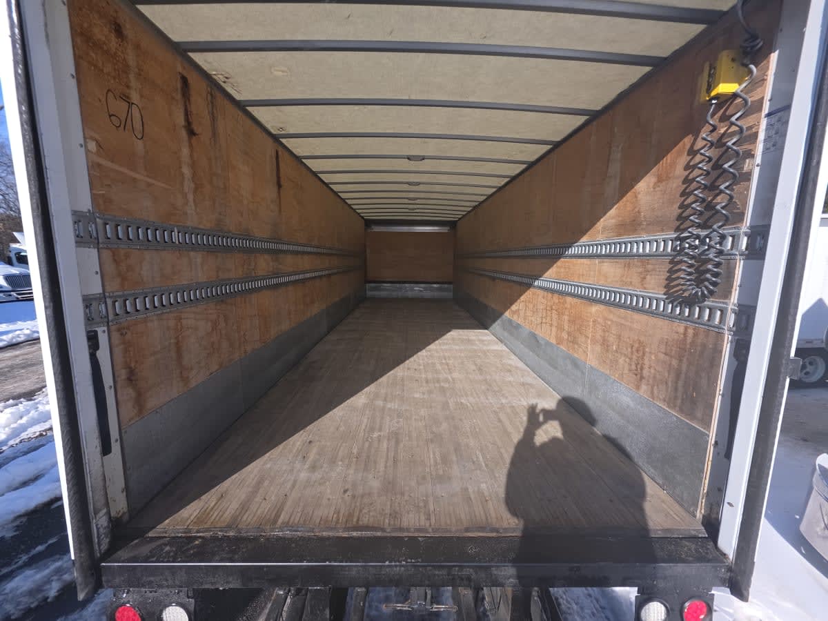 2018 Freightliner/Mercedes M2 106 682670