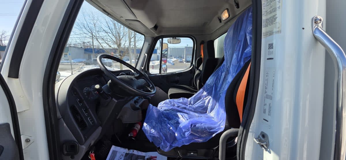 2018 Freightliner/Mercedes M2 106 682670