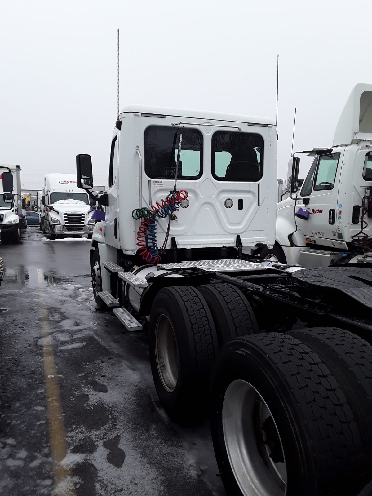 2018 Freightliner/Mercedes CASCADIA 125 682703