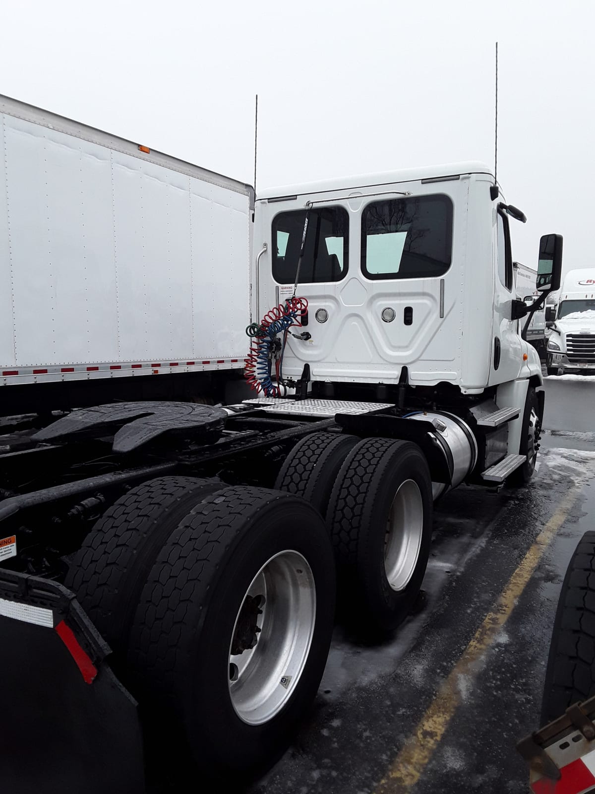 2018 Freightliner/Mercedes CASCADIA 125 682703