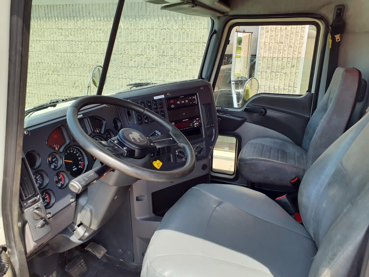 2017 Mack Trucks, Inc. GU813 682728