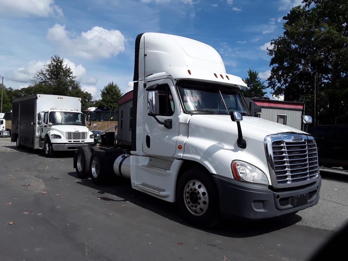 2018 Freightliner/Mercedes CASCADIA 125 682787