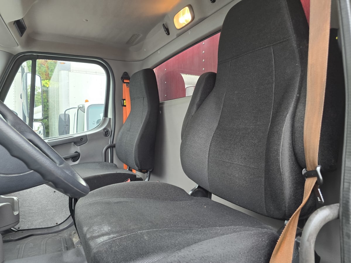 2018 Freightliner/Mercedes M2 106 682811