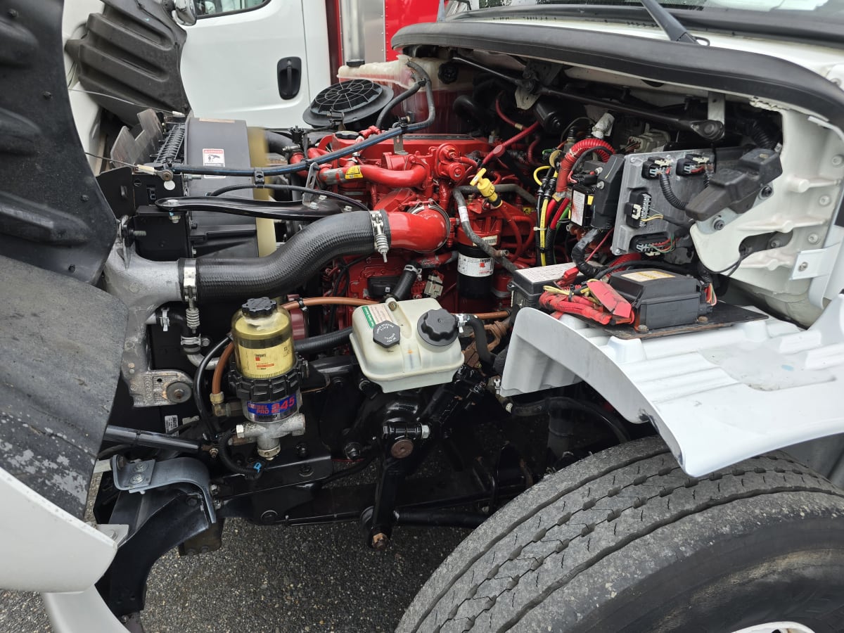 2018 Freightliner/Mercedes M2 106 682811