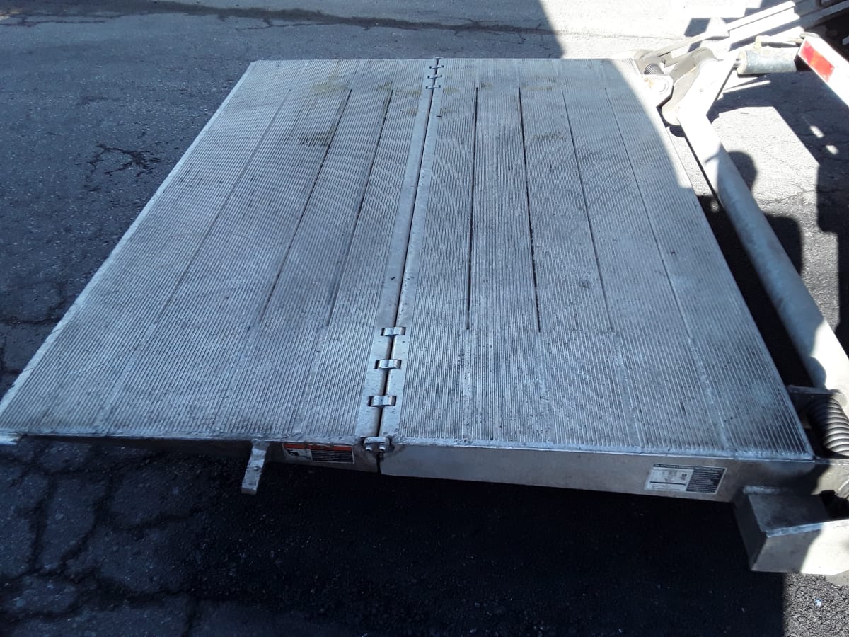 2018 Freightliner/Mercedes M2 106 682857