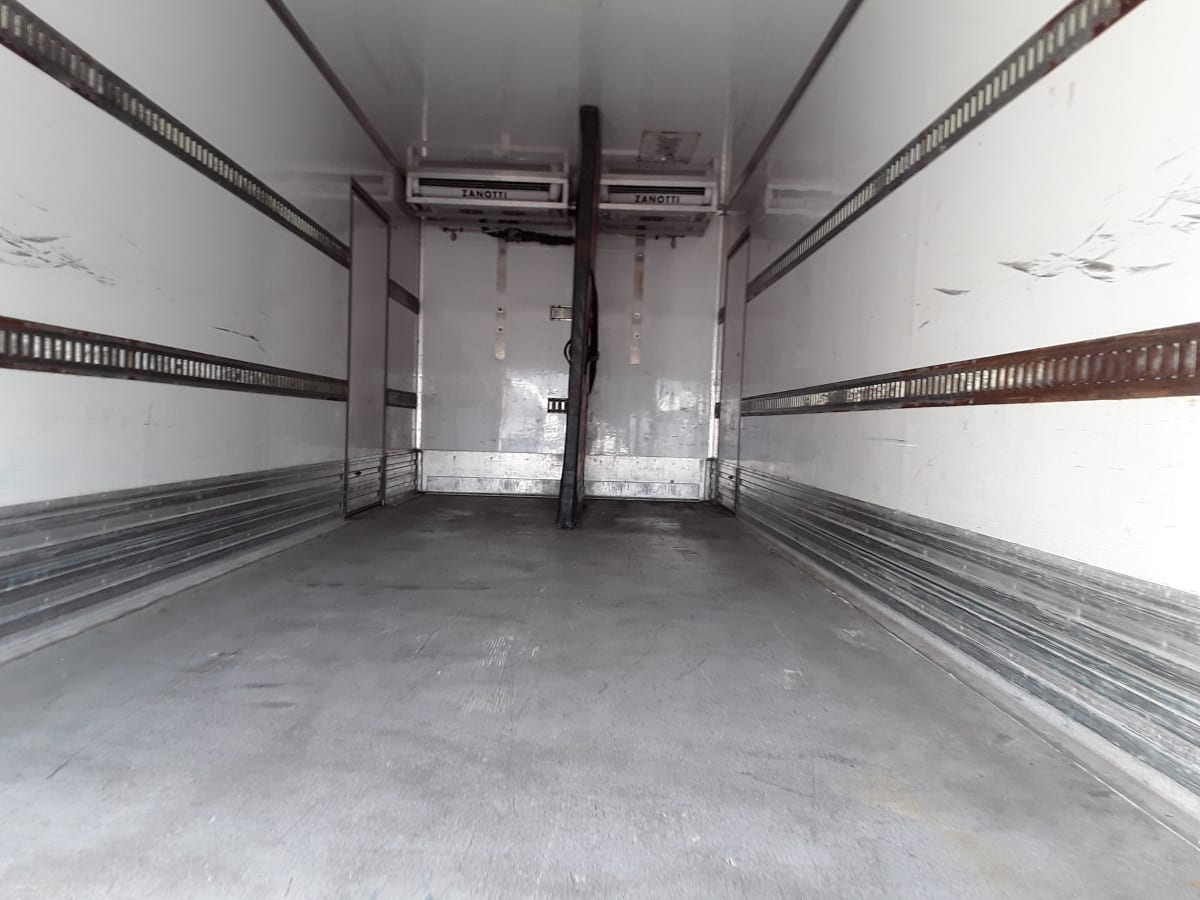 2018 Freightliner/Mercedes M2 106 682857