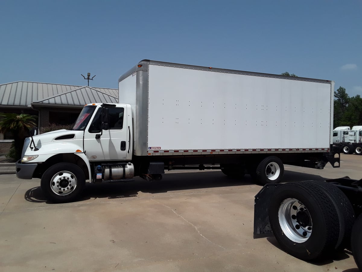 2018 Navistar International 4300 682873