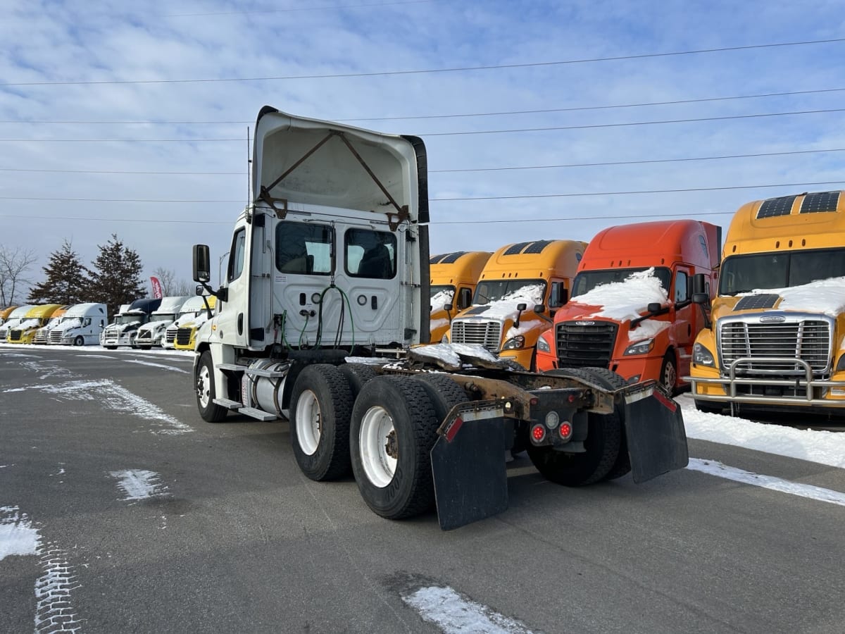 2018 Freightliner/Mercedes CASCADIA 125 682951