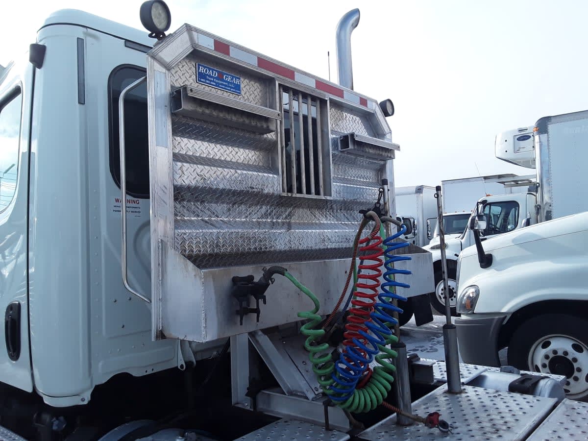 2018 Freightliner/Mercedes CASCADIA 125 682957