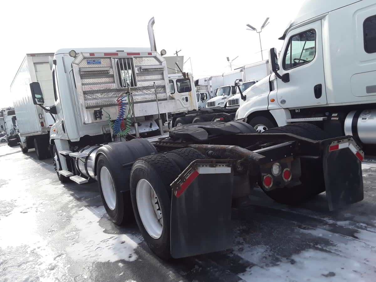 2018 Freightliner/Mercedes CASCADIA 125 682957