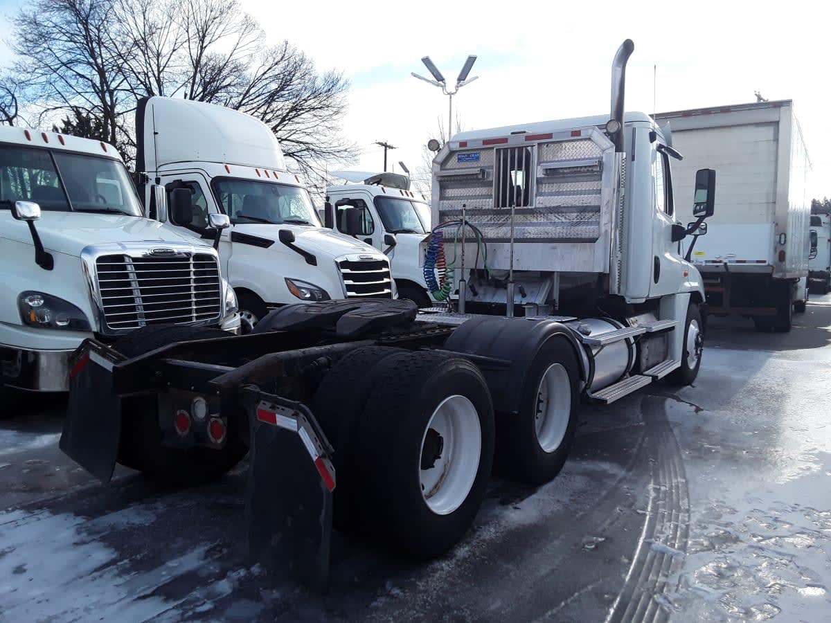 2018 Freightliner/Mercedes CASCADIA 125 682957