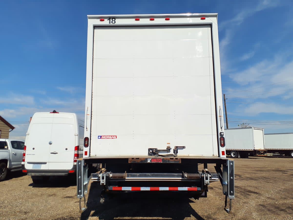 2018 Freightliner M2 106 683129