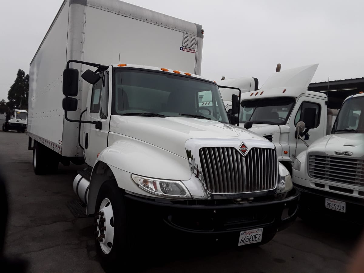 2018 Navistar International 4300 683136