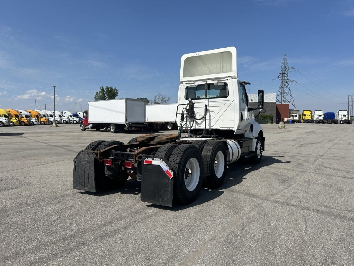 2018 Navistar International LT625 DAYCAB T/A 683185