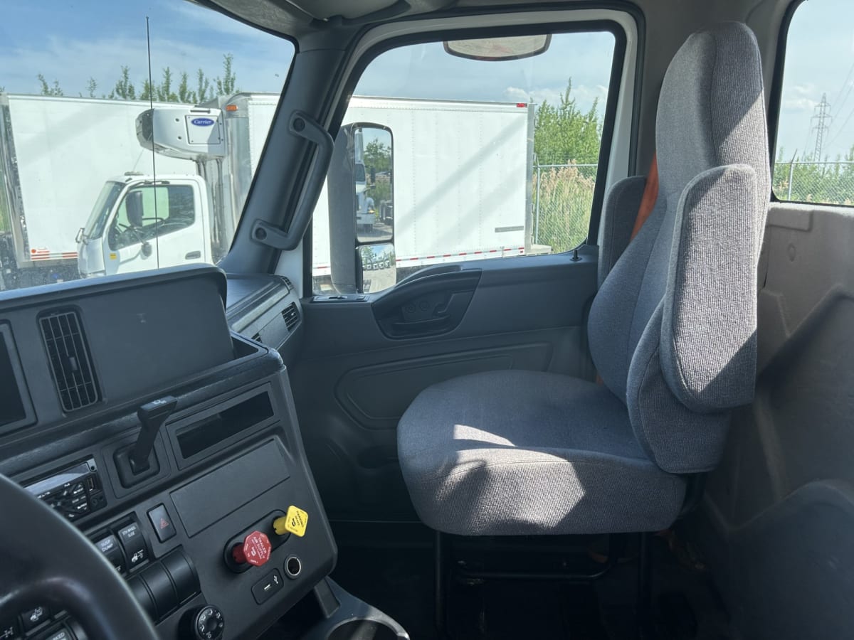 2018 Navistar International LT625 DAYCAB T/A 683185