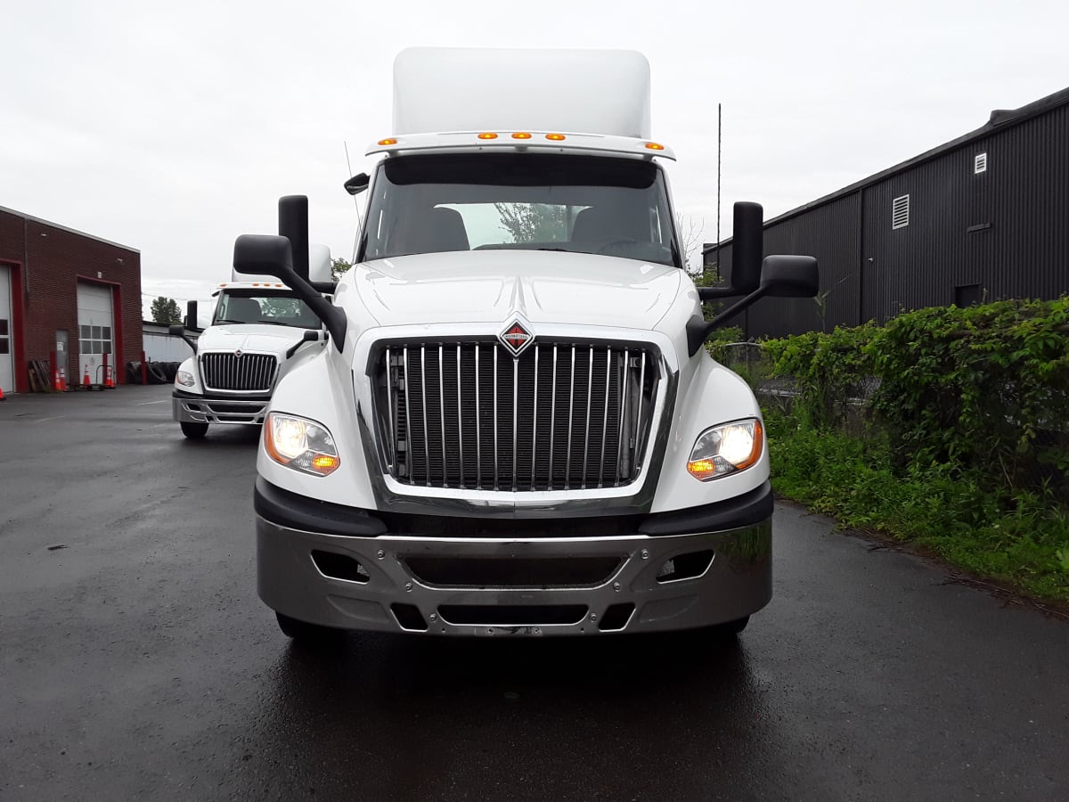 2018 Navistar International LT625 DAYCAB T/A 683186