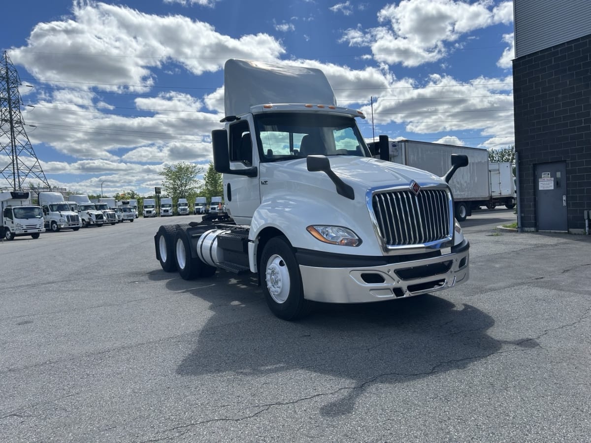 2018 Navistar International LT625 DAYCAB T/A 683187