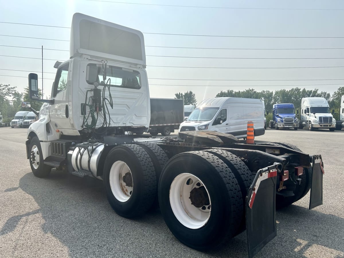 2018 Navistar International LT625 DAYCAB T/A 683189